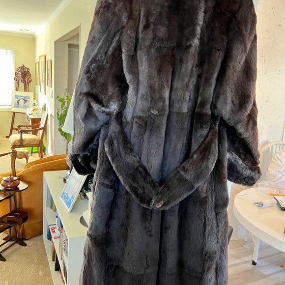 Long Rabbit coat - Picture 7 of 12
